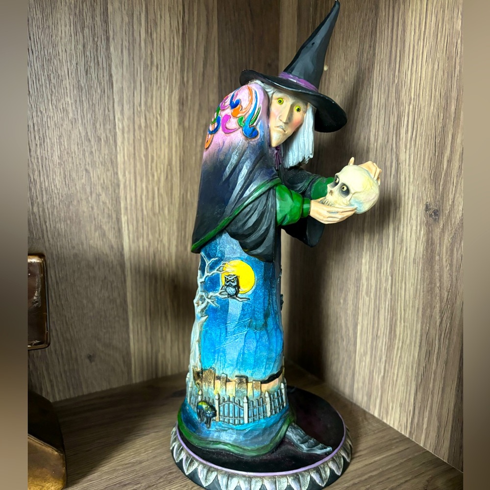 🆕💎RARE💎Collectible And Discontinued JIM SHORE “Full Moon Fright” Witch